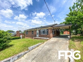 Building Photo - 231 Bunche Dr
