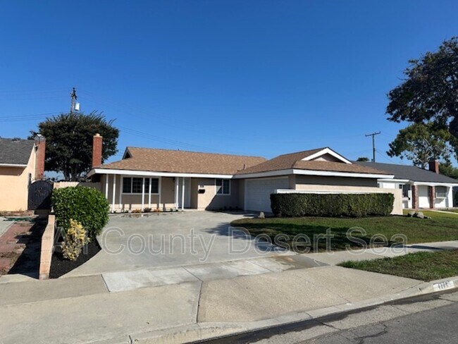 Building Photo - 4801 Kaui Dr