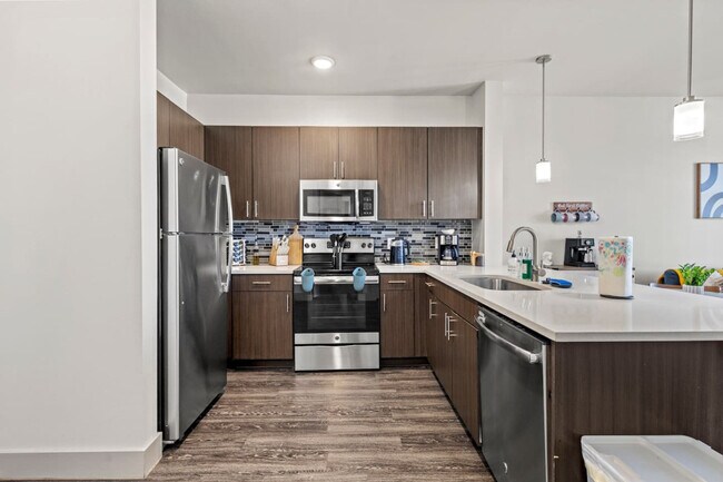 Building Photo - 10640 Steppington Dr