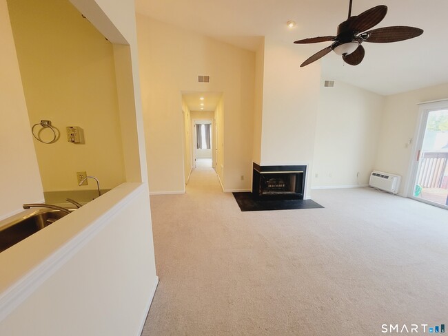 Building Photo - 59 Rockledge Loop
