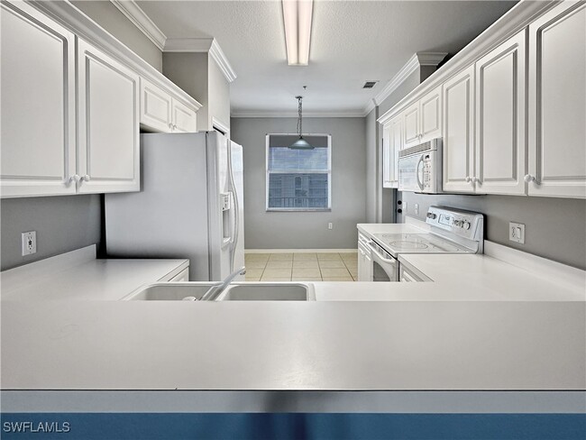 Foto del edificio - 8451 Kingbird Loop