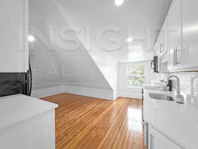 Foto del edificio - 100 Chestnut Ave
