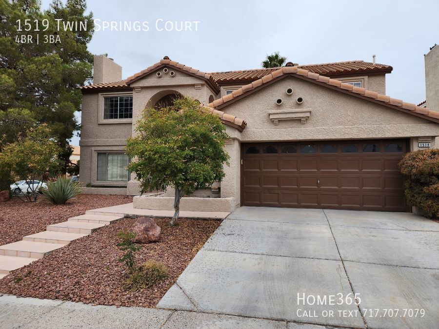 Huge 4 Bedroom 3 Bath house with a pool! House Rental in Henderson, NV