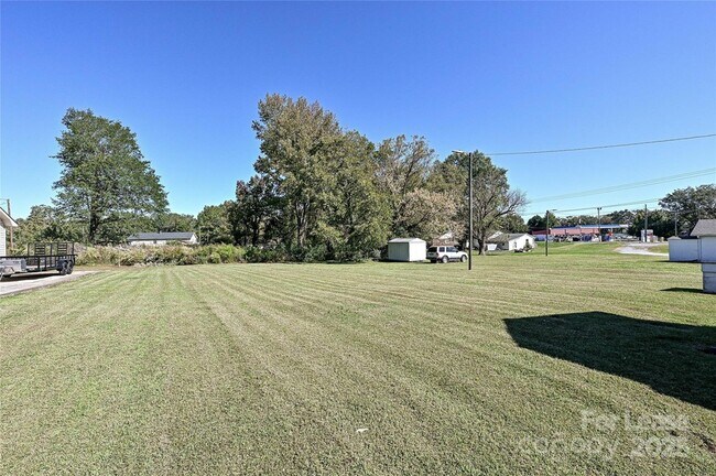 Foto del edificio - 411 Elizabeth Ave