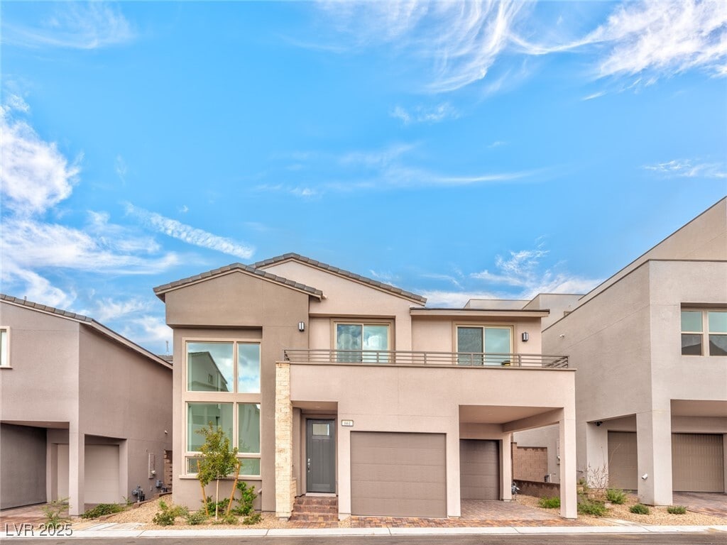 Primary Photo - 661 Angel Aura St