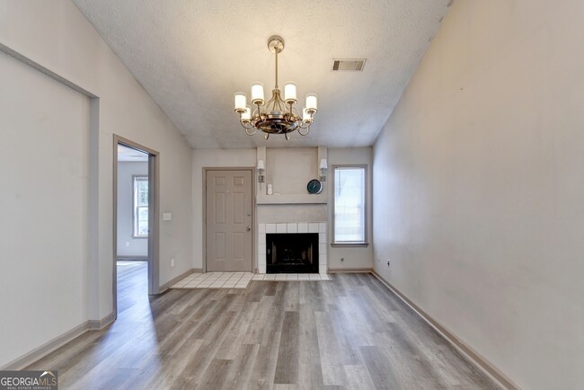 Foto del edificio - 3435 Jones Ferry Ln
