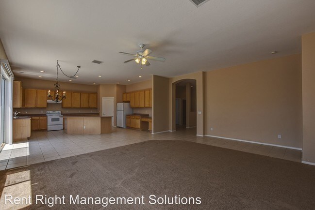 Foto del edificio - 3 br, 2 bath House - 7653 E Shimmer Lane