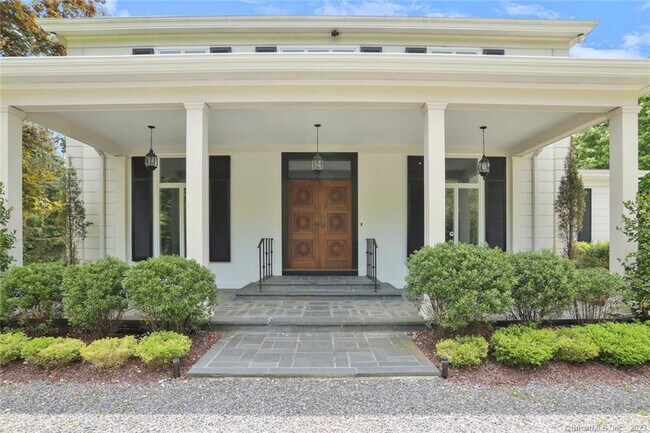Building Photo - 345 Governors Ln