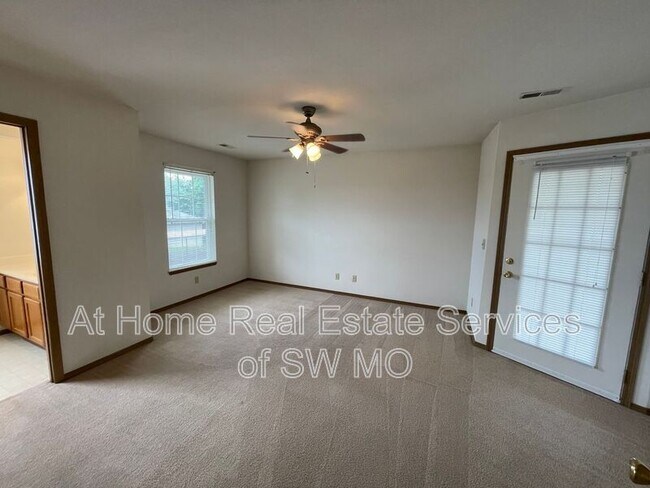 Foto del edificio - 877 N 22nd St