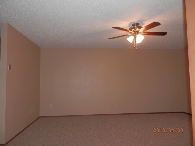 Building Photo - 7938 NW Crossland Cir