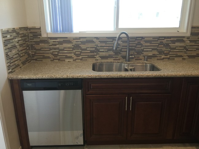 kitchen - 2023 Virginia Ave