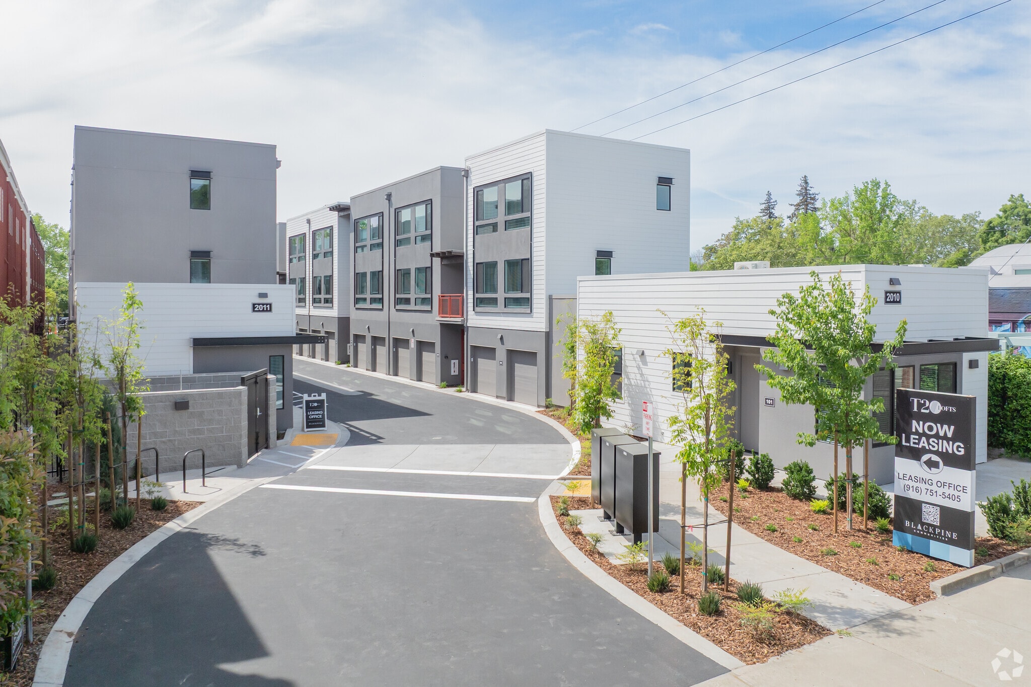 Apartments Near Me With Garagesnull