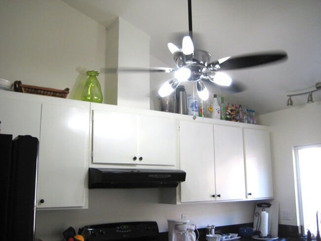 Building Photo - La Mesa "Near SDSU" Spacious 2BR/2BA Condo...