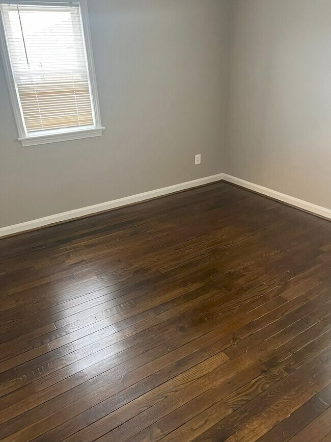 Foto del edificio - 2430 Iverson St