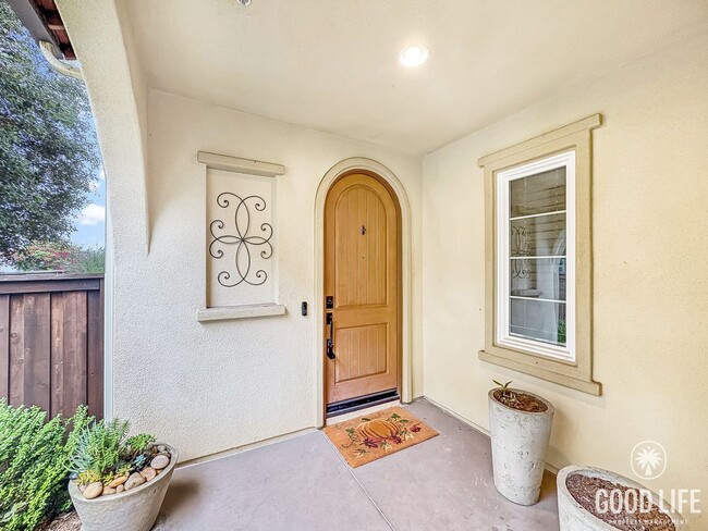 Foto del edificio - Great 4B/3BA House Available for Lease in ...
