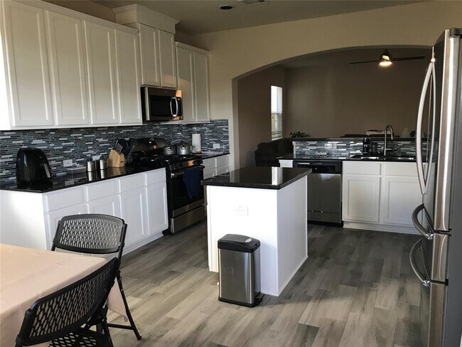 Foto del edificio - 14246 Garland Brook Dr