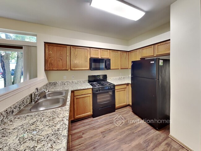 Building Photo - 13948 S Oregon Dr