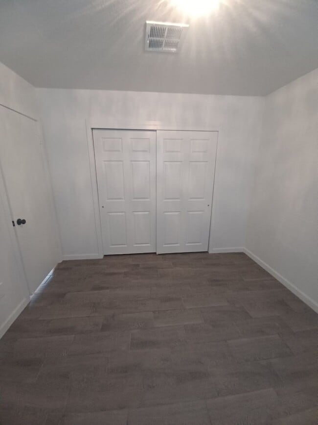 Photo - Madison Apartment