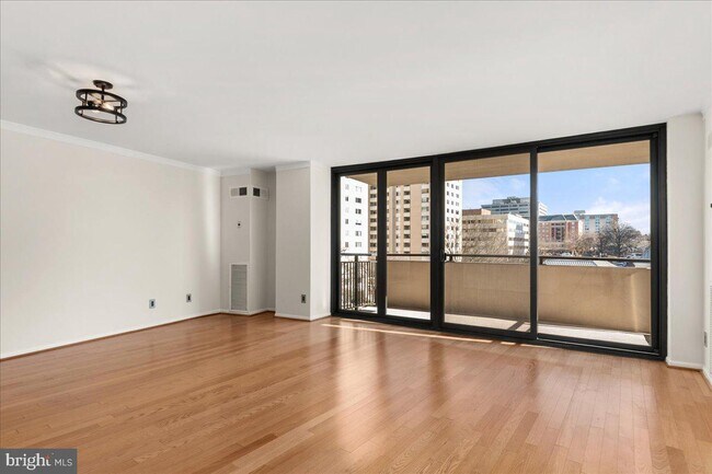 Foto del edificio - 4620 N Park Ave