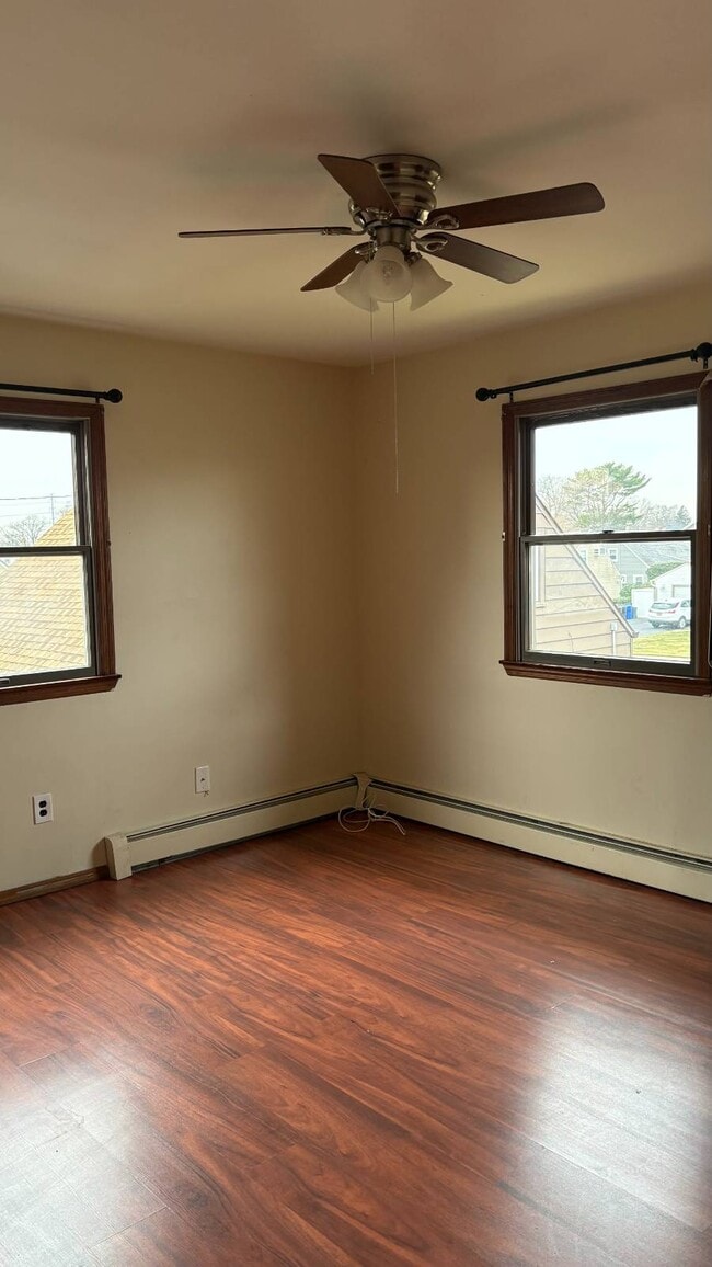 Foto del edificio - 182 Jerusalem Ave