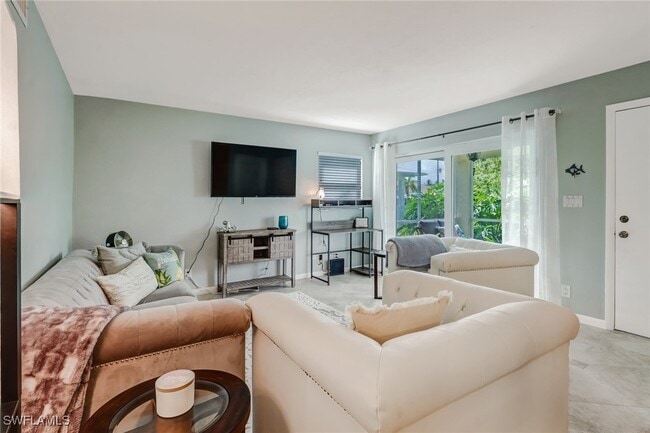 Building Photo - 1351 Curlew Ave