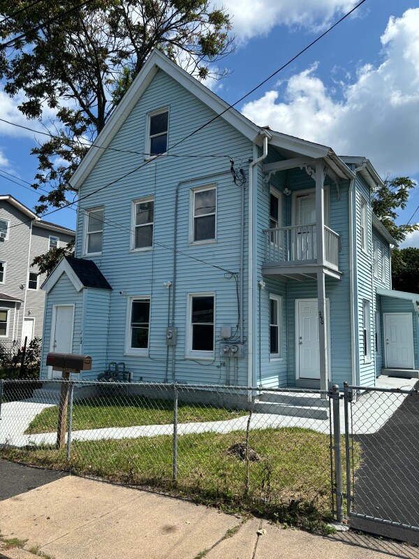 Primary Photo - 290 Orange St