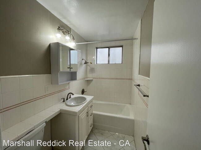 Foto del edificio - 5 br, 3 bath House - 17822 Tamcliff Ave