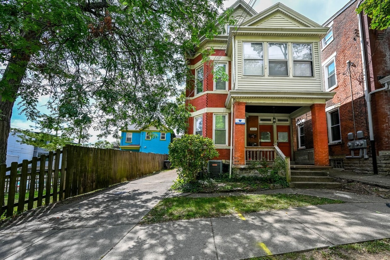 Photo - 2125 W. Clifton Avenue