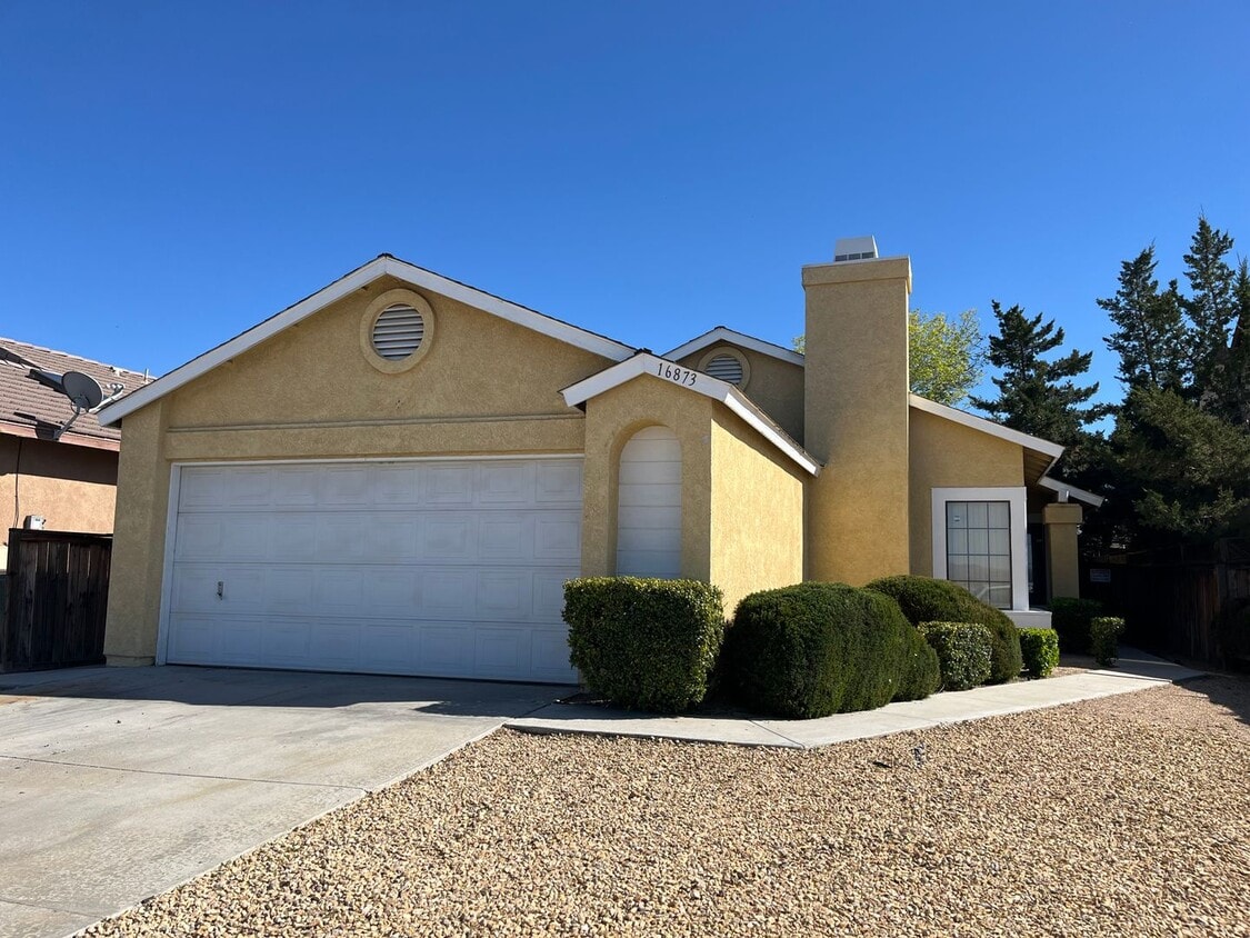 16873 Silica Dr, Victorville, CA 92395 House Rental in Victorville, CA