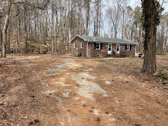 Building Photo - 5706 Courthouse Rd