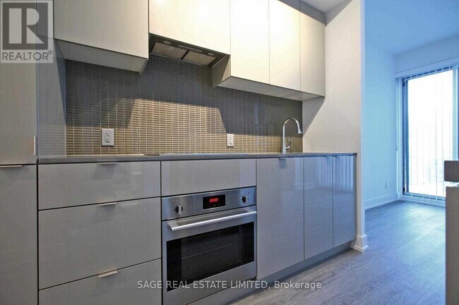 Photo du bâtiment - 7 Grenville St