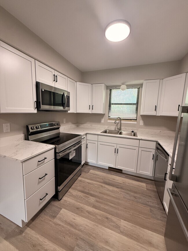 Foto del edificio - 3440 W Sylvania St