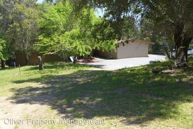 Building Photo - 6 br, 3 bath House - 255 Eureka Canyon Rd