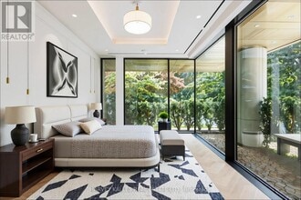 Building Photo - 7 Dale Ave