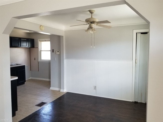 Building Photo - 3 br, 1 bath House - 21065 Eastwood Blvd