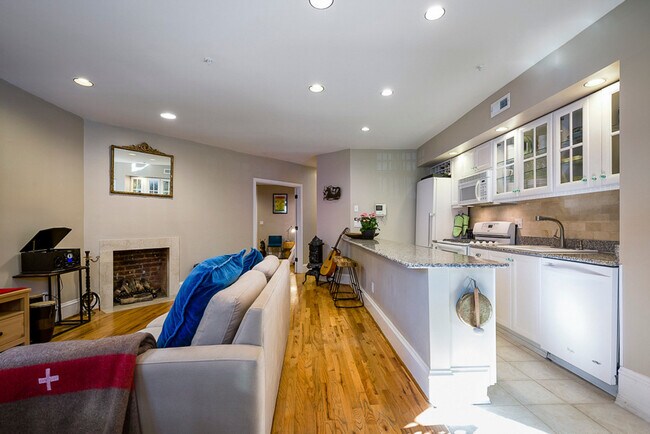 Foto del edificio - 1738 19th St NW