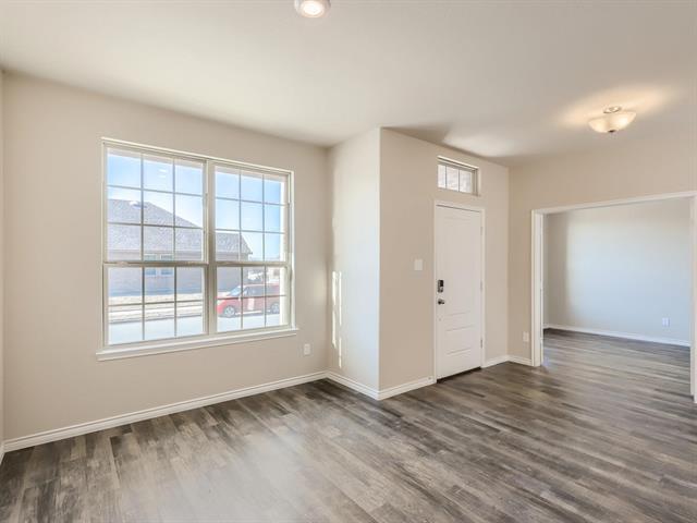 Building Photo - 2185 Barx Dr