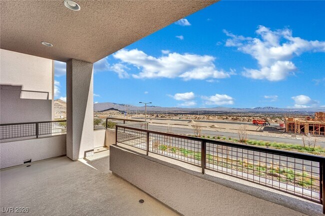 Foto del edificio - 1749 S Desert Foothills Dr