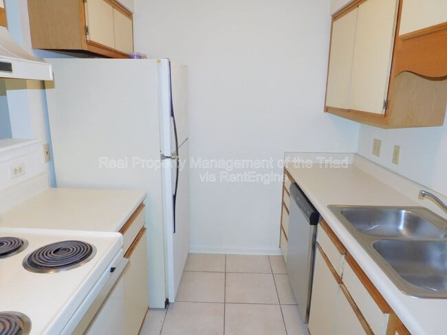 Building Photo - 515 Mystic Dr