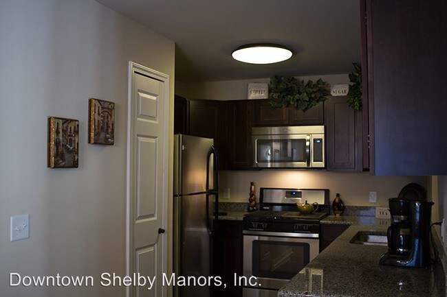 Building Photo - 8269-8331 Promenade Cir