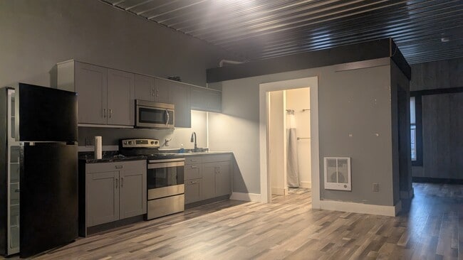 Building Photo - 978 Lincoln Ave