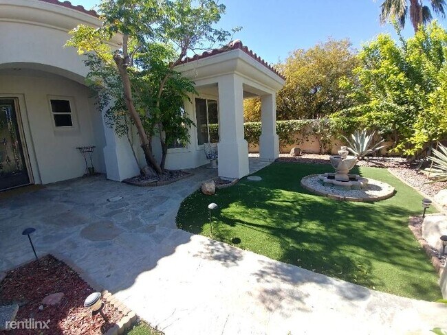 Building Photo - 3 br, 4 bath House - 78975 Via Trieste