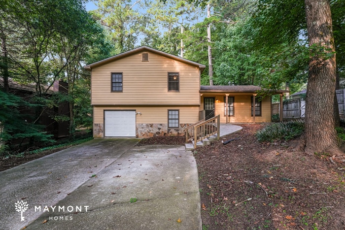 Primary Photo - 2439 Hewatt Rd