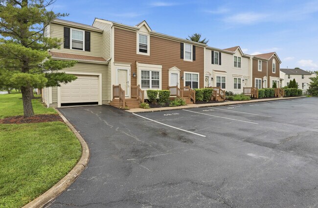 Foto del edificio - 4916 Stoneybrook Blvd
