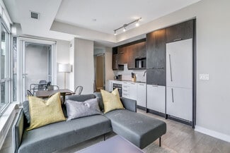 Building Photo - 203 Queen St W