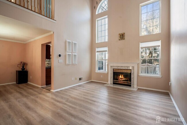 Building Photo - 11 Windsong Cir