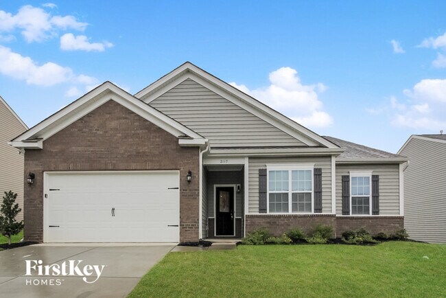 Building Photo - 2117 Highland Knoll Dr