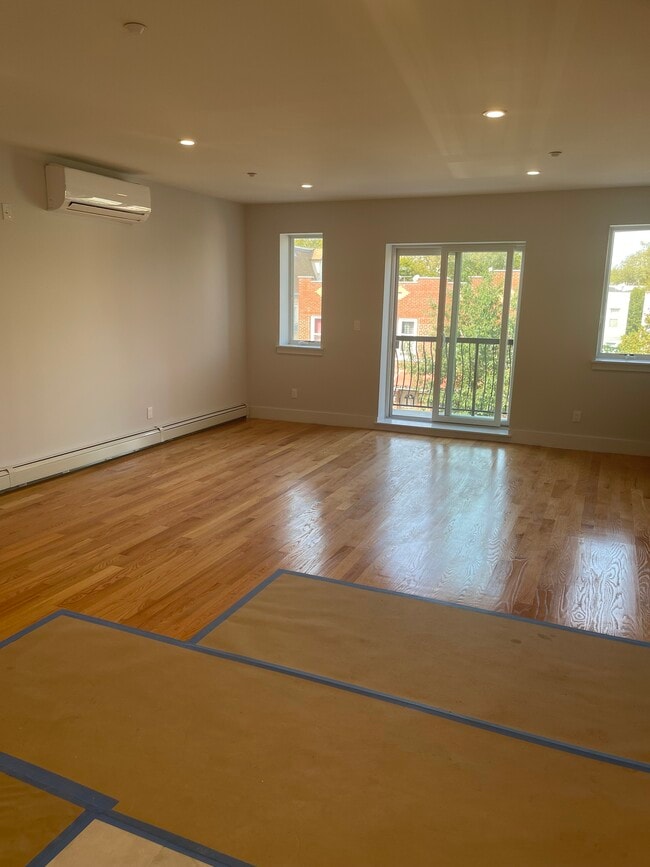Building Photo - 1750 72nd St