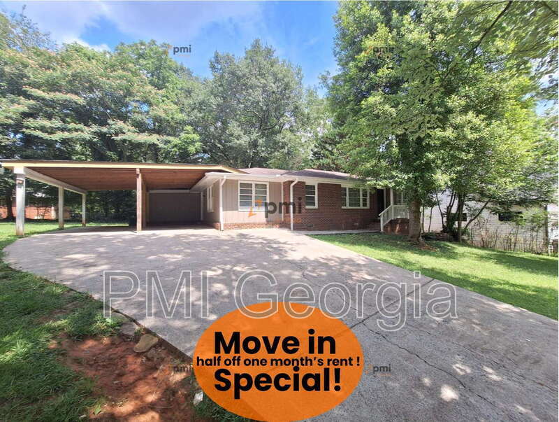 Foto principal - 4384 Westside Dr