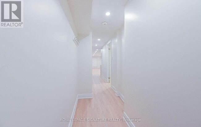 Building Photo - 3980 Midhurst Ln